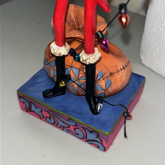Jim shore wrapped up in Christmas spirit Jack Skellington figurine - Picture 14 of 17